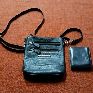 Stone Mountain cross-body bag with bonus wallet